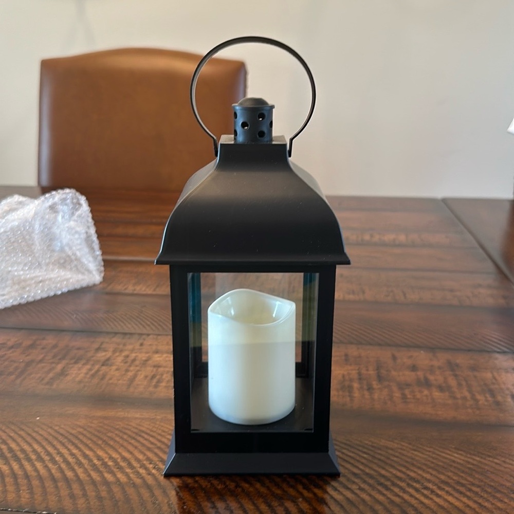 Indoor/Outdoor Flickering Flame Lantern